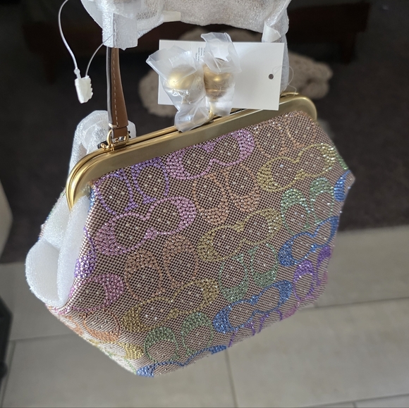 NWT AUTHENTIC COACH Rainbow Crystal Candy Kisslock 16 Pastel NEW - Picture 3 of 17